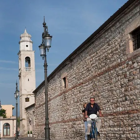 Cangrande Λατζίζε