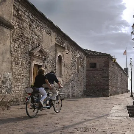 Cangrande Hotell Lazise